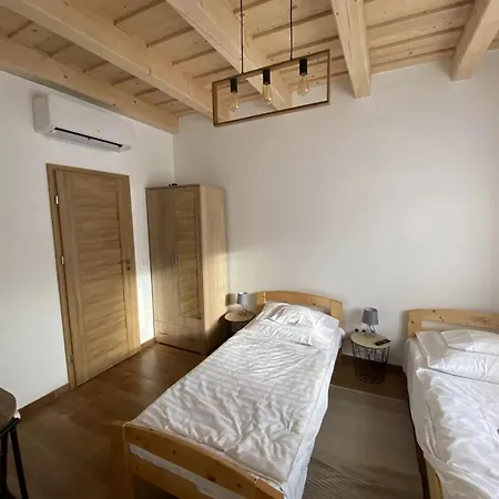 Nagy Bujdoso Vendeghaz