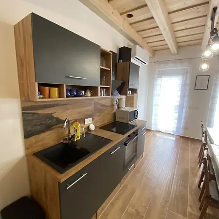 Nagy Bujdoso Vendeghaz